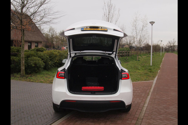 Tesla Model Y Long Range AWD 75 kWh NL-Auto | Panoramadak | 360 Camera | Full Self Driving Computer 3 | Apple Carplay |