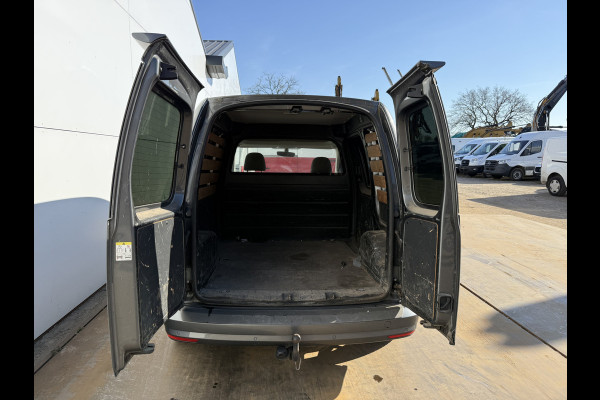 Volkswagen Caddy 2.0 TDI 102PK L1H1 19 inch Airco Cruise Control Carplay Trekhaak Maxton Design parts Navigatie Parkeersensoren