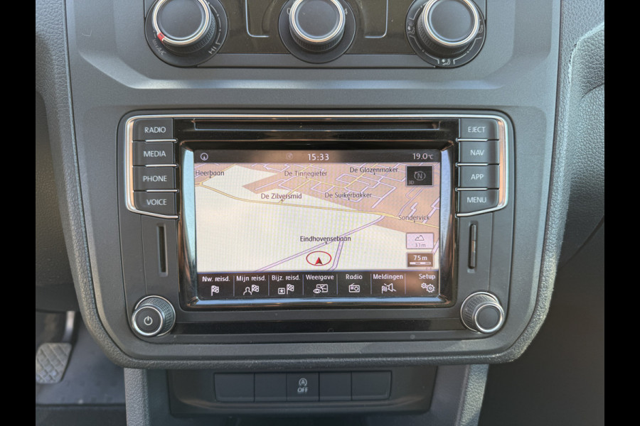 Volkswagen Caddy 2.0 TDI 102PK L1H1 19 inch Airco Cruise Control Carplay Trekhaak Maxton Design parts Navigatie Parkeersensoren