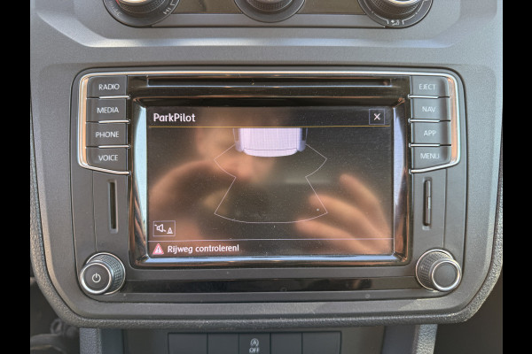 Volkswagen Caddy 2.0 TDI 102PK L1H1 19 inch Airco Cruise Control Carplay Trekhaak Maxton Design parts Navigatie Parkeersensoren
