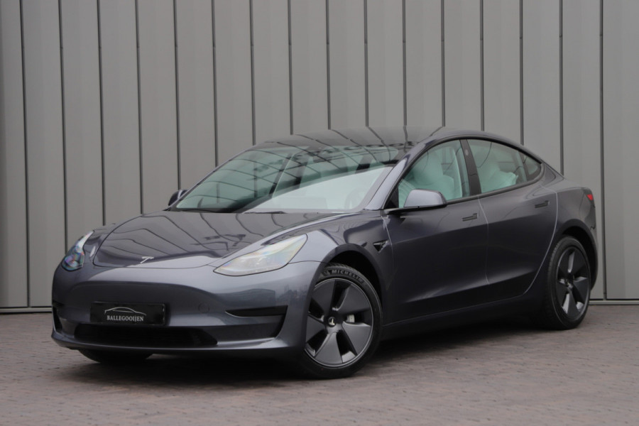 Tesla Model 3 RWD Plus 60 kWh | 283PK | Panoramadak | Stoel/Stuurverw. | Autopilot | Led | Standkachel | 2022.