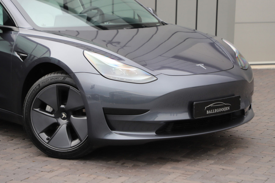 Tesla Model 3 RWD Plus 60 kWh | 283PK | Panoramadak | Stoel/Stuurverw. | Autopilot | Led | Standkachel | 2022.