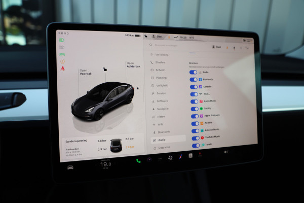 Tesla Model 3 RWD Plus 60 kWh | 283PK | Panoramadak | Stoel/Stuurverw. | Autopilot | Led | Standkachel | 2022.