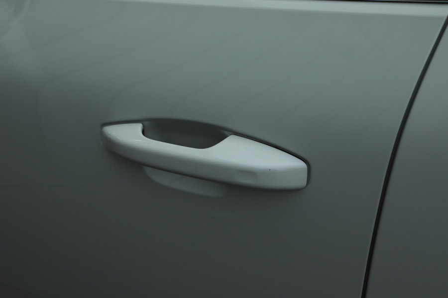 Volvo XC40 1.5 T4 Recharge Inscription Expression | 211PK | Keyless-go | Led | IntelliSafe | Carplay | Standkachel | Elek. Kofferklep | 202