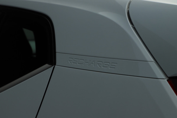 Volvo XC40 1.5 T4 Recharge Inscription Expression | 211PK | Keyless-go | Led | IntelliSafe | Carplay | Standkachel | Elek. Kofferklep | 202