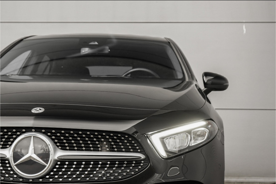Mercedes-Benz A-Klasse 180 Business Solution AMG Camera CarPlay Black Pack 18"