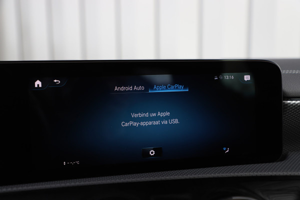 Mercedes-Benz CLA-Klasse 180 Advantage | 136PK | Panoramadak | Led | Widescreen | Carplay | Stoelverwarming | 2020.