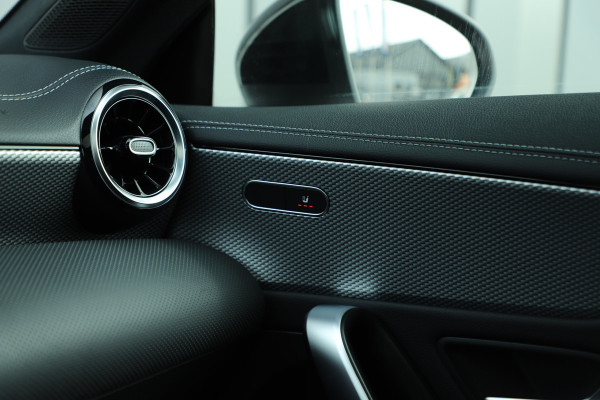 Mercedes-Benz CLA-Klasse 180 Advantage | 136PK | Panoramadak | Led | Widescreen | Carplay | Stoelverwarming | 2020.