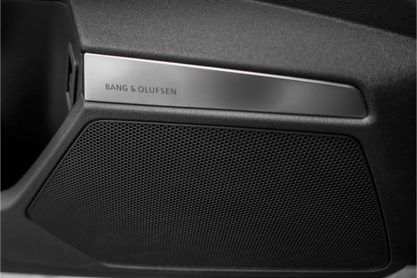 Audi A3 Sportback 2.0 TFSI S3 Quattro Edition One Pano B&O Matrix LED HUD Elek. Stoelen