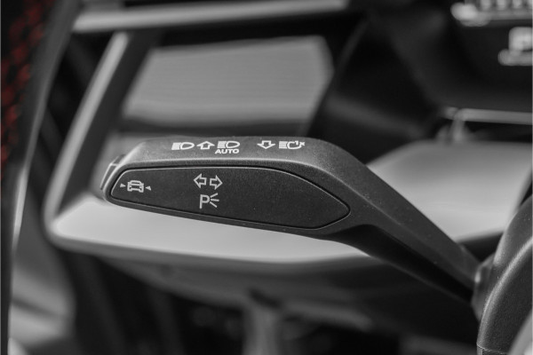 Audi A3 Sportback 2.0 TFSI S3 Quattro Edition One Pano B&O Matrix LED HUD Elek. Stoelen