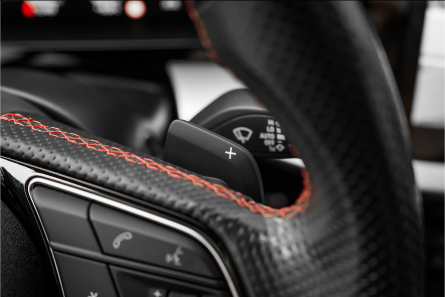 Audi A3 Sportback 2.0 TFSI S3 Quattro Edition One Pano B&O Matrix LED HUD Elek. Stoelen