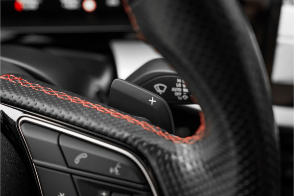 Audi A3 Sportback 2.0 TFSI S3 Quattro Edition One Pano B&O Matrix LED HUD Elek. Stoelen