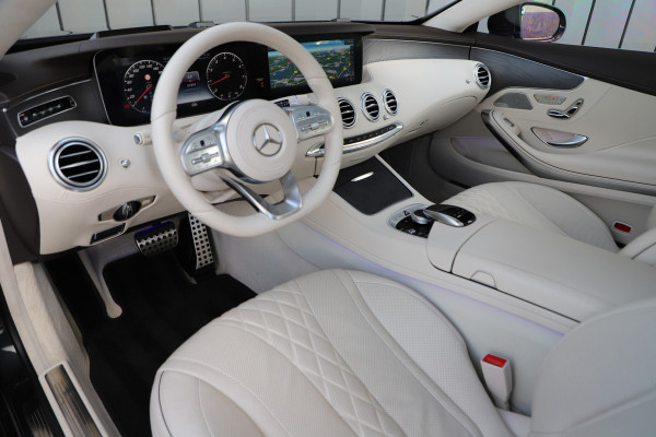 Mercedes-Benz S-Klasse Coupé 560 4-Matic V8 | 470PK | Designo | Massage | Luchtvering | Head-up | Burmester | Keyless-go | Pano | Distronic+ | NL-Auto
