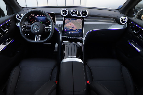 Mercedes-Benz GLC 300e AMG 4-Matic | 313PK | Massage | Keyless-go | Sfeerverlichting | Pano | Distronic+ | Stuurwielverw. | Stoelkoeling | 2024.