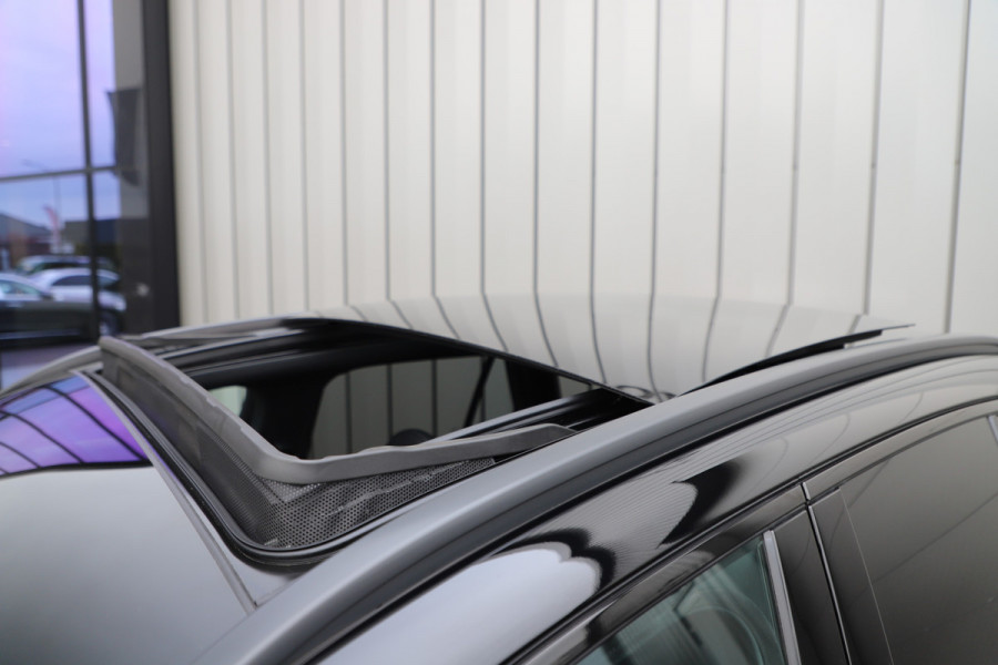 Mercedes-Benz GLC 300e AMG 4-Matic | 313PK | Massage | Keyless-go | Sfeerverlichting | Pano | Distronic+ | Stuurwielverw. | Stoelkoeling | 2024.