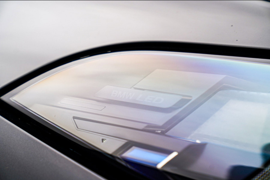 BMW X5 XDrive50e | Luchtvering | Bowers&Wilkins | Stoelverkoeling | Massage | 360 | Stuurwielverwarming | AR | Head Up Display