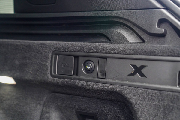 BMW X5 XDrive50e | Luchtvering | Bowers&Wilkins | Stoelverkoeling | Massage | 360 | Stuurwielverwarming | AR | Head Up Display