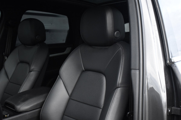 Porsche Cayenne 3.0 E-Hybrid 470pk Sport Chrono | Pano | Matrix | ACC | 21'' Wielen | Bose | Trekhaak | Orig. NL |