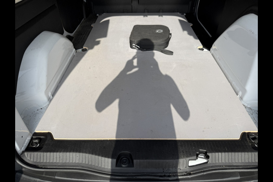 Mercedes-Benz eCitan 112 51kWh L2 Pro 284 WLTP 98,8% (SOH) MBUX Trekhaak 75kW Snelladen Apple Carplay Cruise Control Laadkabel