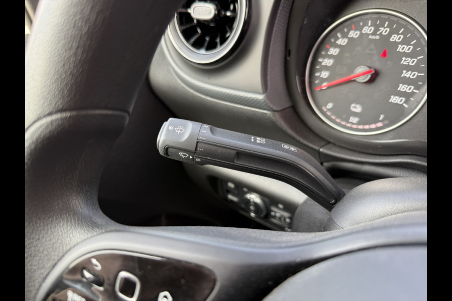 Mercedes-Benz eCitan 112 51kWh L2 Pro 284 WLTP 98,8% (SOH) MBUX Trekhaak 75kW Snelladen Apple Carplay Cruise Control Laadkabel