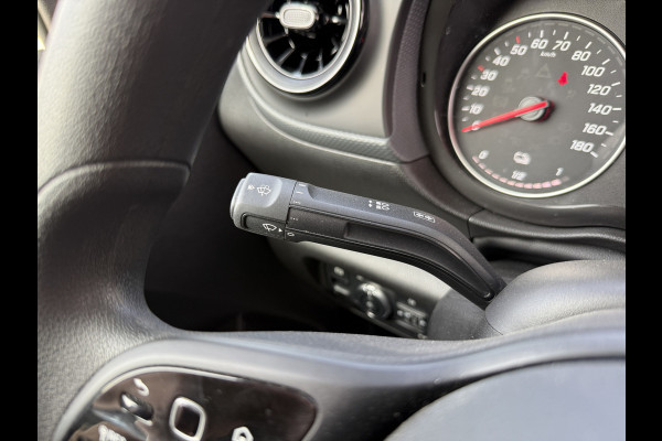 Mercedes-Benz eCitan 112 51kWh L2 Pro 284 WLTP 98,8% (SOH) MBUX Trekhaak 75kW Snelladen Apple Carplay Cruise Control Laadkabel