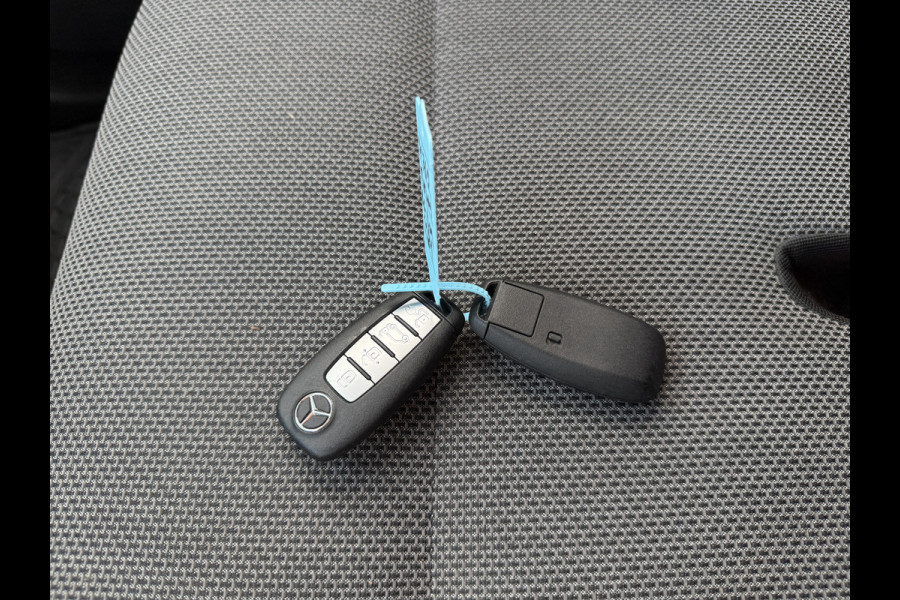 Mercedes-Benz eCitan 112 51kWh L2 Pro 284 WLTP 98,8% (SOH) MBUX Trekhaak 75kW Snelladen Apple Carplay Cruise Control Laadkabel