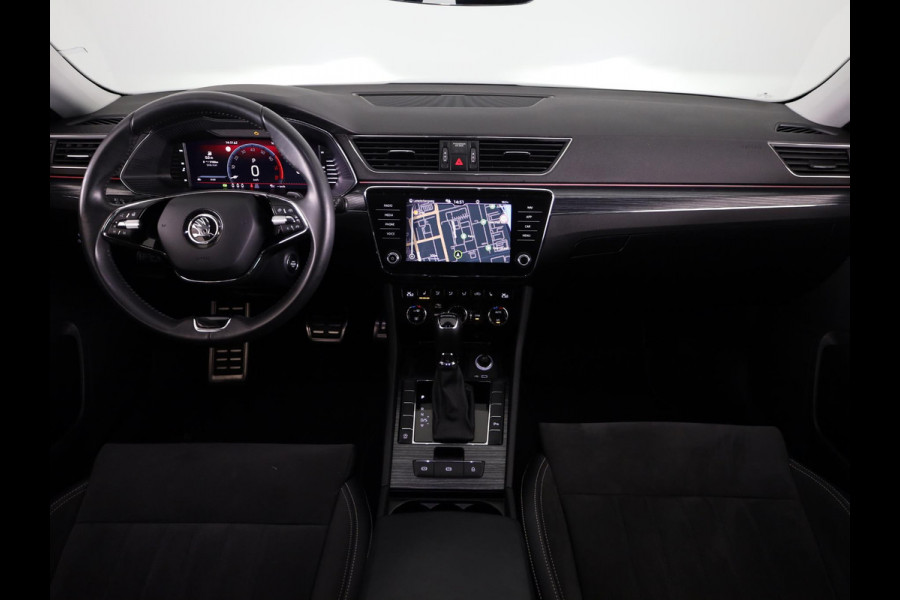 Škoda Superb Combi Business Edition Plus 1.5 TSI 150pk DSG-7 | Trekhaak | Adaptieve cruise controle | 18 inch | Elek. stoel | Voorstoelen en achterbank verwarmd