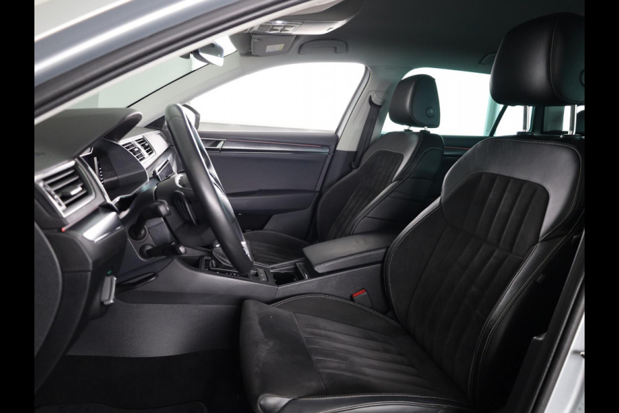 Škoda Superb Combi Business Edition Plus 1.5 TSI 150pk DSG-7 | Trekhaak | Adaptieve cruise controle | 18 inch | Elek. stoel | Voorstoelen en achterbank verwarmd