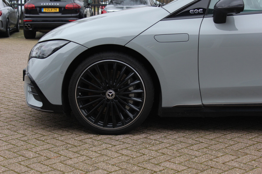 Mercedes-Benz EQE 350 AMG Line 89 kWh / SoH 95,7% / Panoramadak / Camera / Achterasbesturing / Head-up / Luxe Leder / Premium Plus-pakket / Stoelventilatie + Verwarming + Massage / Navigatie / Dodehoek / DAB / ACC