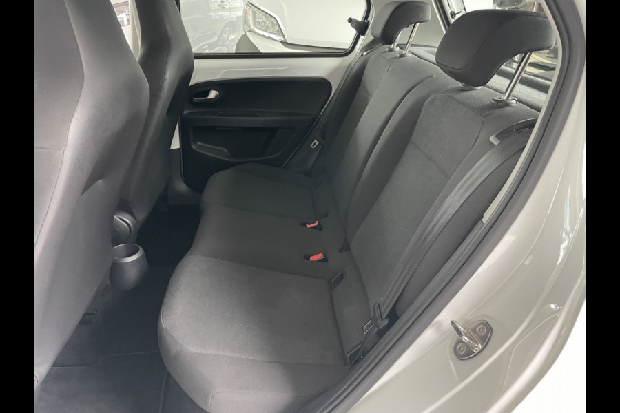 Volkswagen up! 1.0 BMT move up! Airco - Bluetooth - Centrale vergrendeling met afstandsbediening - Radio - Start/stop systeem - Elektrische ramen voor