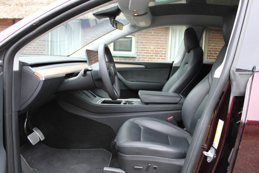 Tesla Model Y LONG RANGE DUAL AWD 75 kWh AUTOPILOT NAVI LEER PANO SOh 95,5%