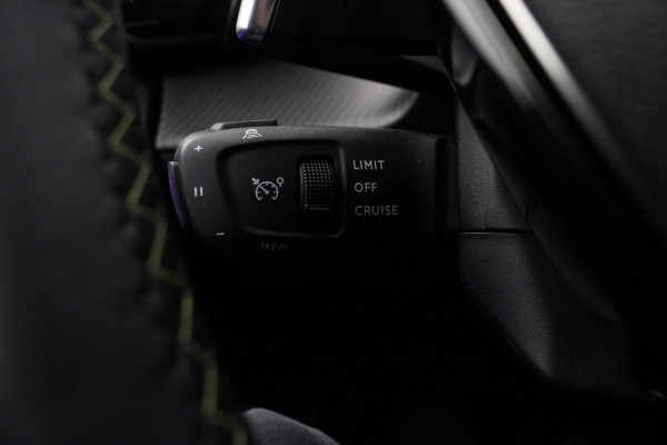 Peugeot 2008 1.2 PureTech 130 GT |Camera|Navi| *Pasen Geopend!*
