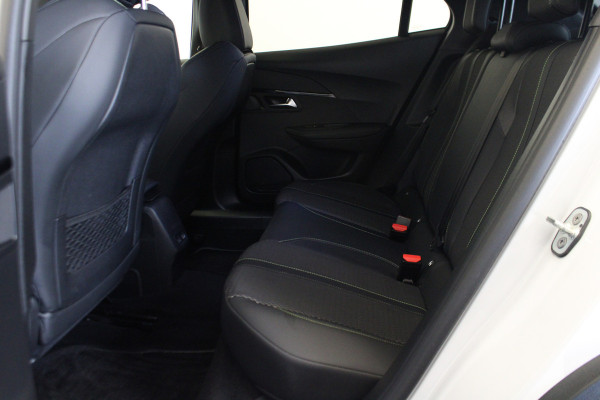 Peugeot 2008 1.2 PureTech 130 GT |Camera|Navi| *Pasen Geopend!*