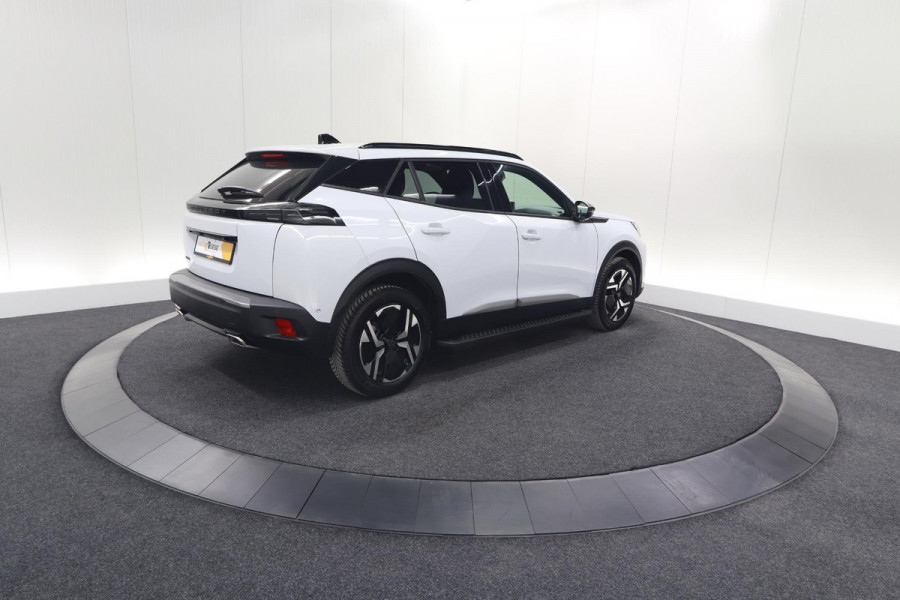 Peugeot 2008 PureTech 130 EAT8 Allure | Allseason banden | 360 Camera | Dodehoekdetectie | Apple Carplay | Stoelverwarming