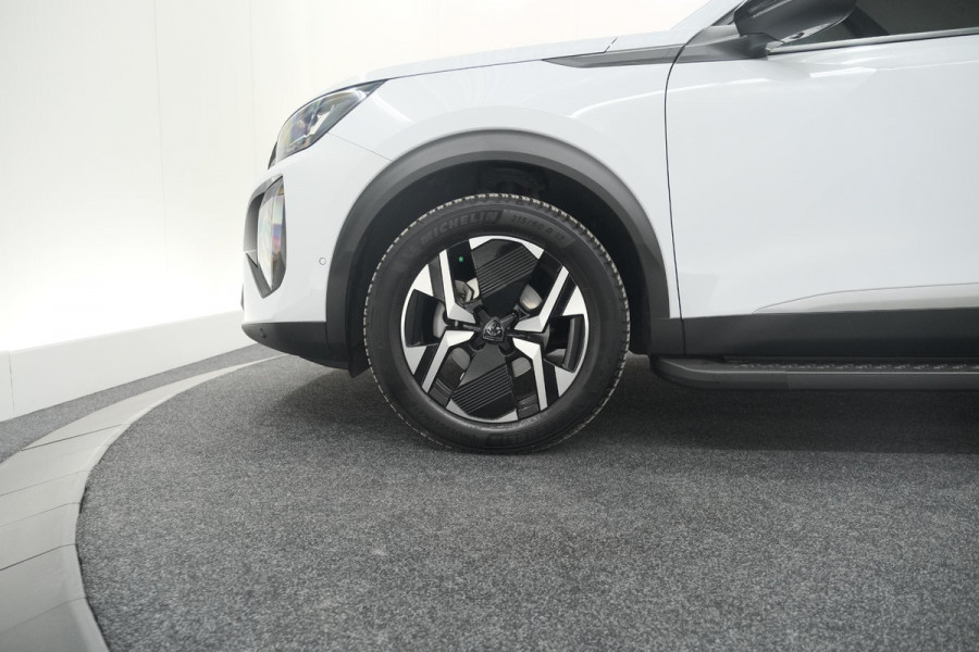 Peugeot 2008 PureTech 130 EAT8 Allure | Allseason banden | 360 Camera | Dodehoekdetectie | Apple Carplay | Stoelverwarming