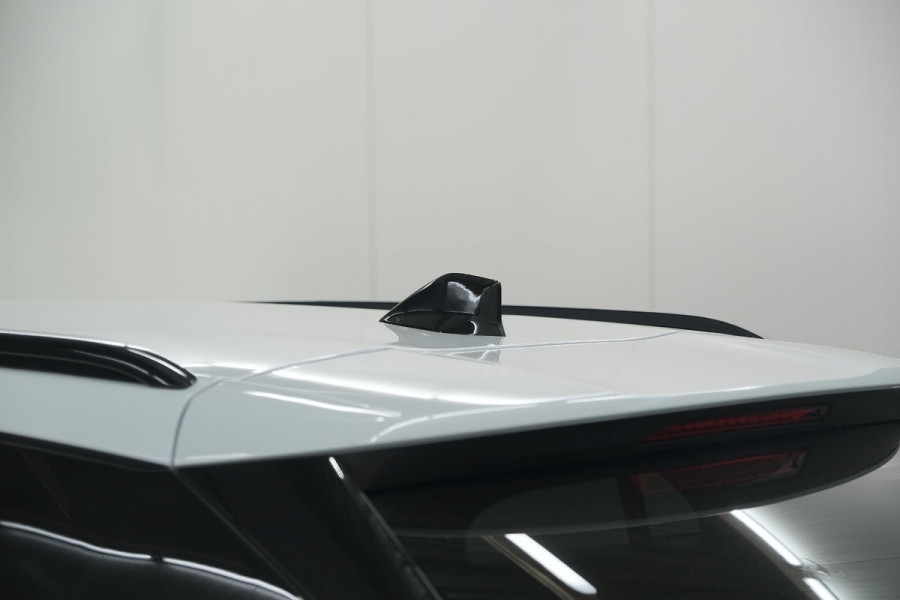 Peugeot 2008 PureTech 130 EAT8 Allure | Allseason banden | 360 Camera | Dodehoekdetectie | Apple Carplay | Stoelverwarming