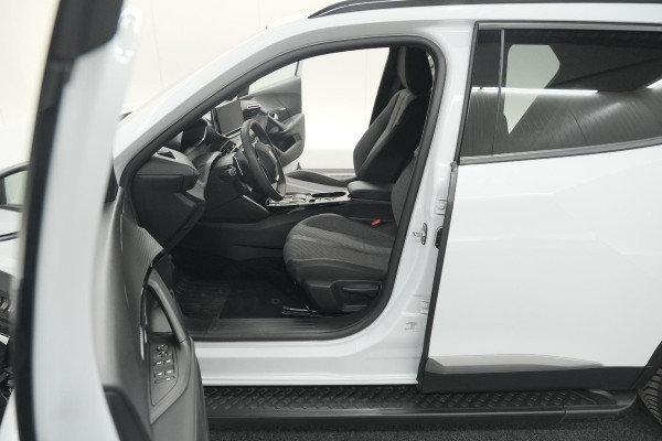 Peugeot 2008 PureTech 130 EAT8 Allure | Allseason banden | 360 Camera | Dodehoekdetectie | Apple Carplay | Stoelverwarming