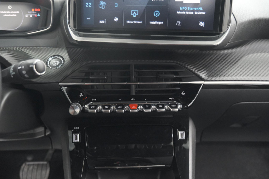 Peugeot 2008 PureTech 130 EAT8 Allure | Allseason banden | 360 Camera | Dodehoekdetectie | Apple Carplay | Stoelverwarming