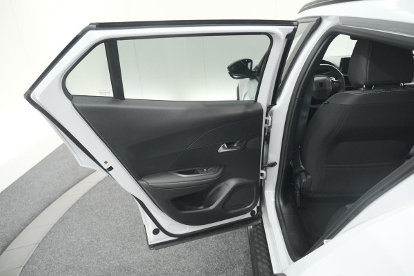 Peugeot 2008 PureTech 130 EAT8 Allure | Allseason banden | 360 Camera | Dodehoekdetectie | Apple Carplay | Stoelverwarming