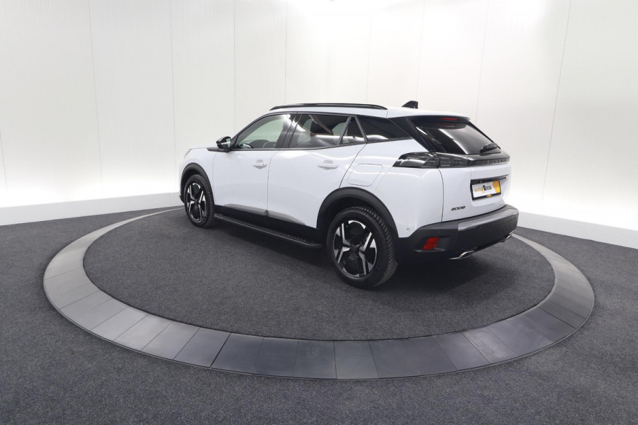 Peugeot 2008 PureTech 130 EAT8 Allure | Allseason banden | 360 Camera | Dodehoekdetectie | Apple Carplay | Stoelverwarming