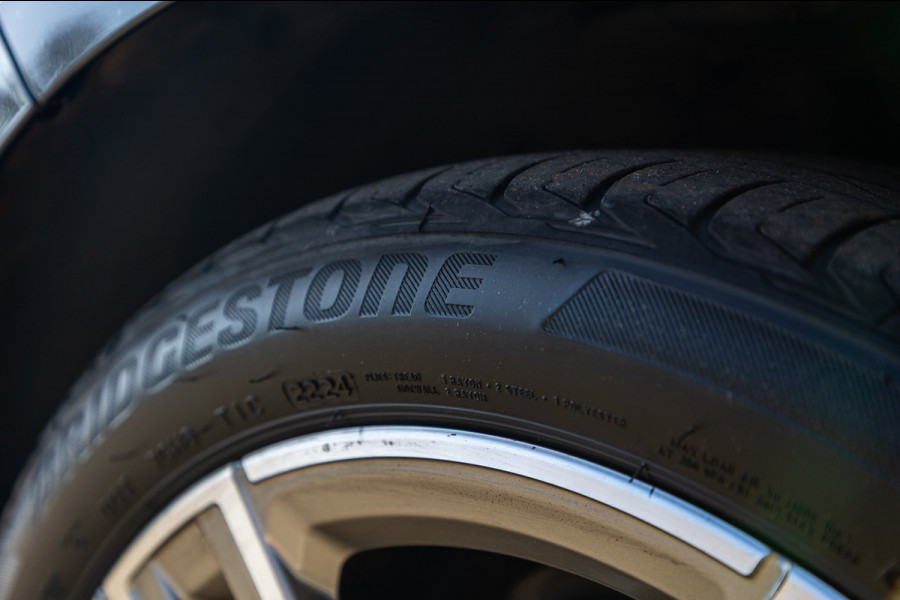 BMW 1-serie 118i High Executive M-Sport I Led I Live Cockpit Professional I Adaptive Cruise I Shadow Line I Stoelverwarming I BTW