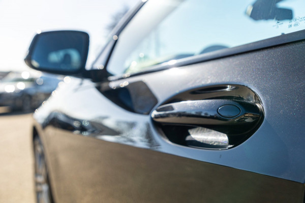 BMW 1-serie 118i High Executive M-Sport I Led I Live Cockpit Professional I Adaptive Cruise I Shadow Line I Stoelverwarming I BTW