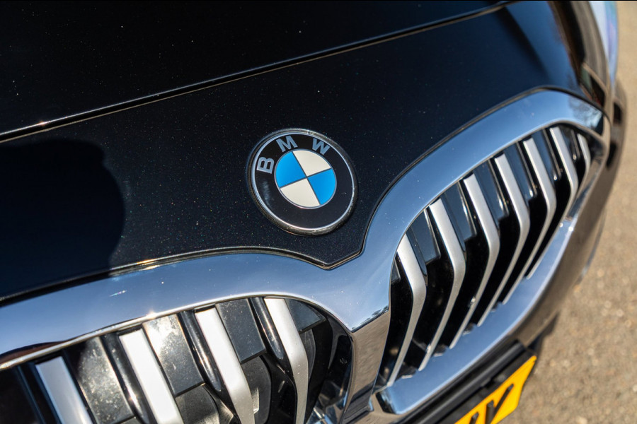 BMW 1-serie 118i High Executive M-Sport I Led I Live Cockpit Professional I Adaptive Cruise I Shadow Line I Stoelverwarming I BTW
