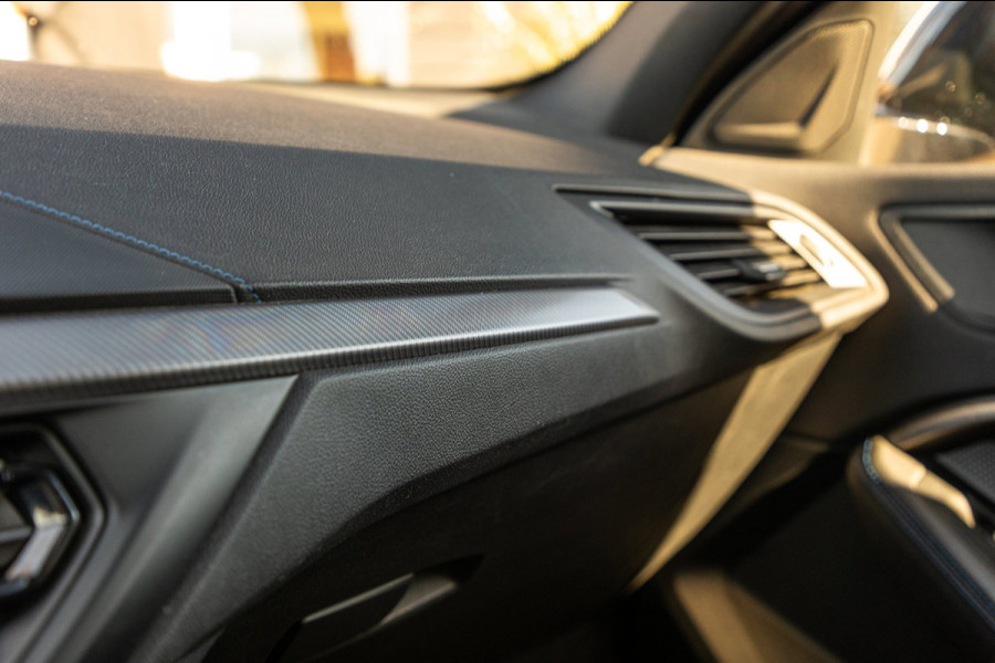 BMW 1-serie 118i High Executive M-Sport I Led I Live Cockpit Professional I Adaptive Cruise I Shadow Line I Stoelverwarming I BTW