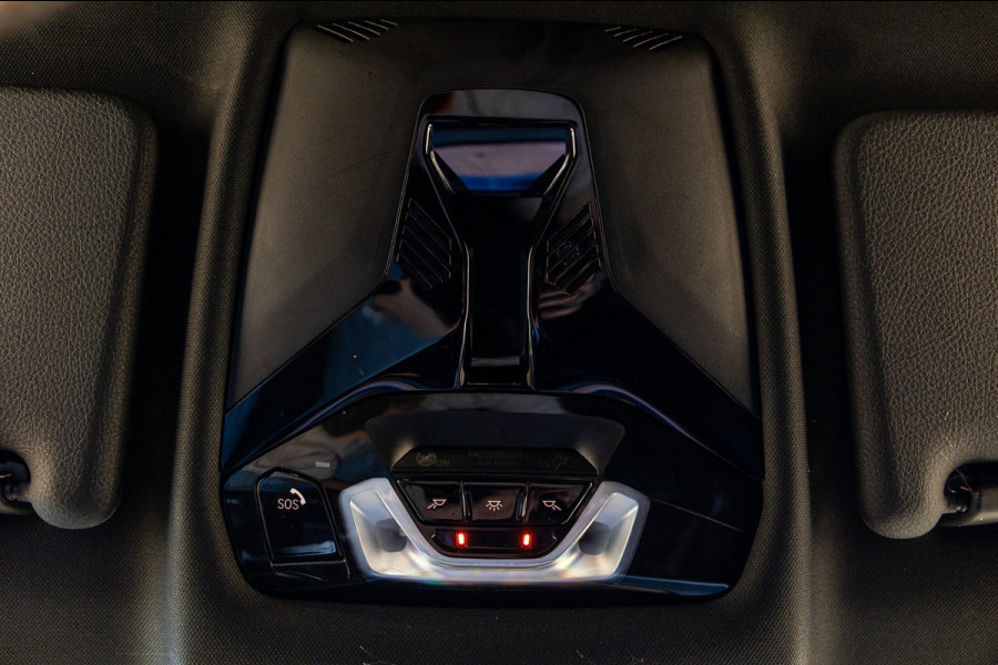 BMW 1-serie 118i High Executive M-Sport I Led I Live Cockpit Professional I Adaptive Cruise I Shadow Line I Stoelverwarming I BTW