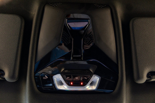 BMW 1-serie 118i High Executive M-Sport I Led I Live Cockpit Professional I Adaptive Cruise I Shadow Line I Stoelverwarming I BTW