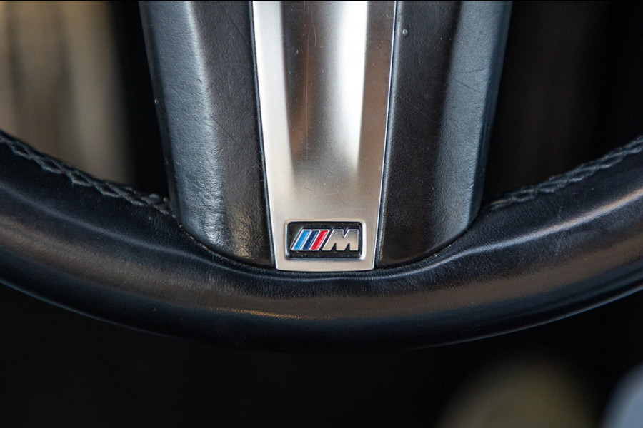 BMW 1-serie 118i High Executive M-Sport I Led I Live Cockpit Professional I Adaptive Cruise I Shadow Line I Stoelverwarming I BTW