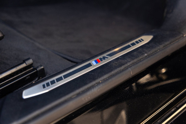 BMW 1-serie 118i High Executive M-Sport I Led I Live Cockpit Professional I Adaptive Cruise I Shadow Line I Stoelverwarming I BTW