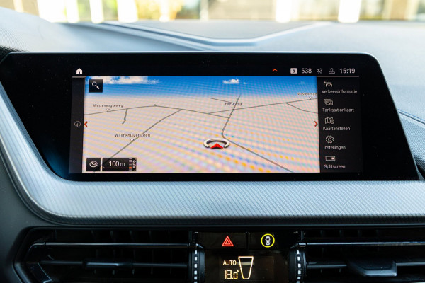 BMW 1-serie 118i High Executive M-Sport I Led I Live Cockpit Professional I Adaptive Cruise I Shadow Line I Stoelverwarming I BTW