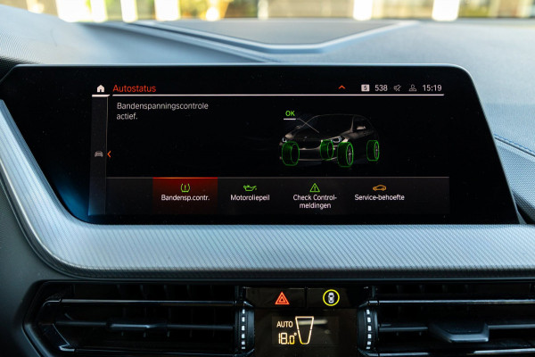 BMW 1-serie 118i High Executive M-Sport I Led I Live Cockpit Professional I Adaptive Cruise I Shadow Line I Stoelverwarming I BTW